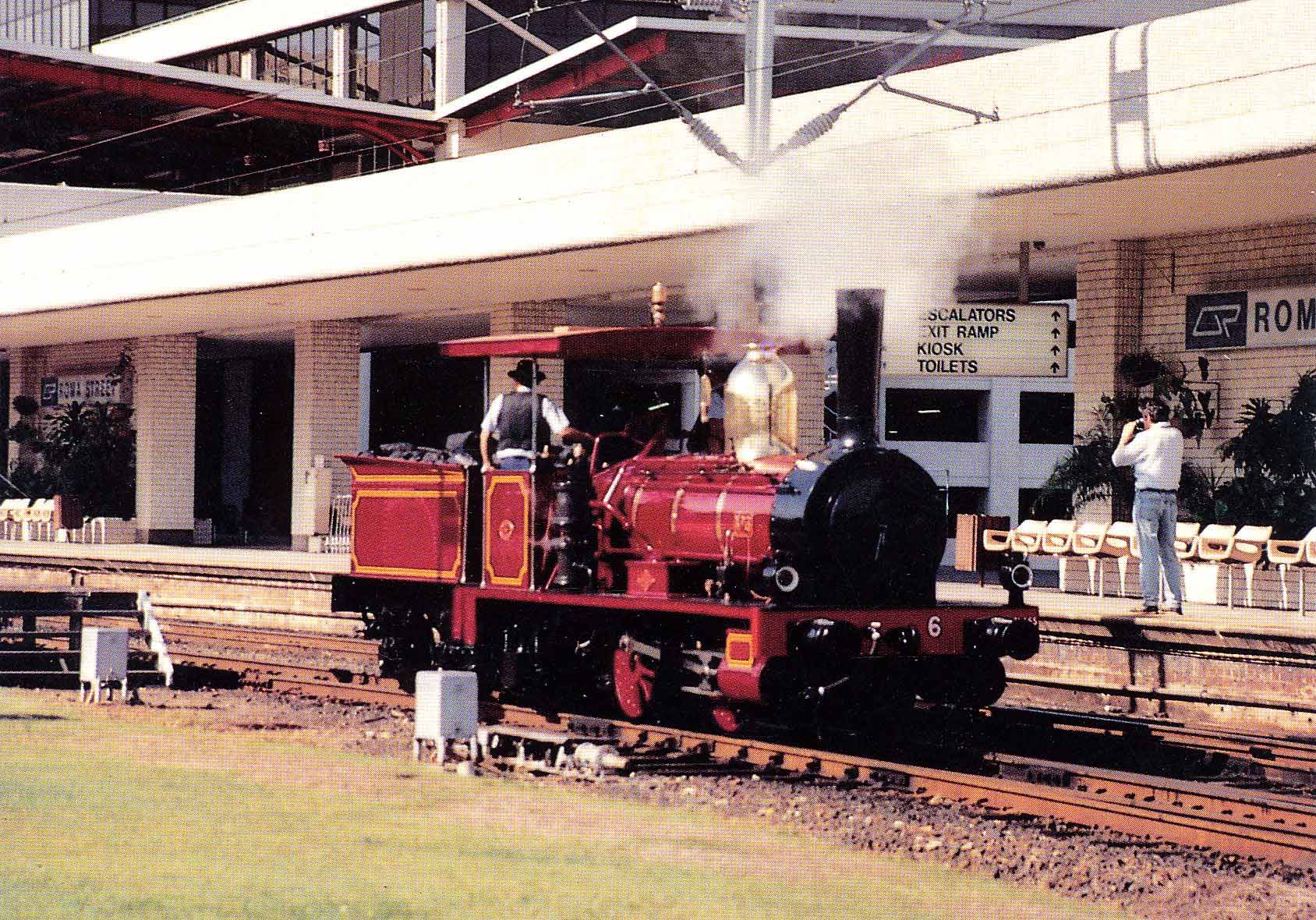 A10 No6 ROMA St Station in1995