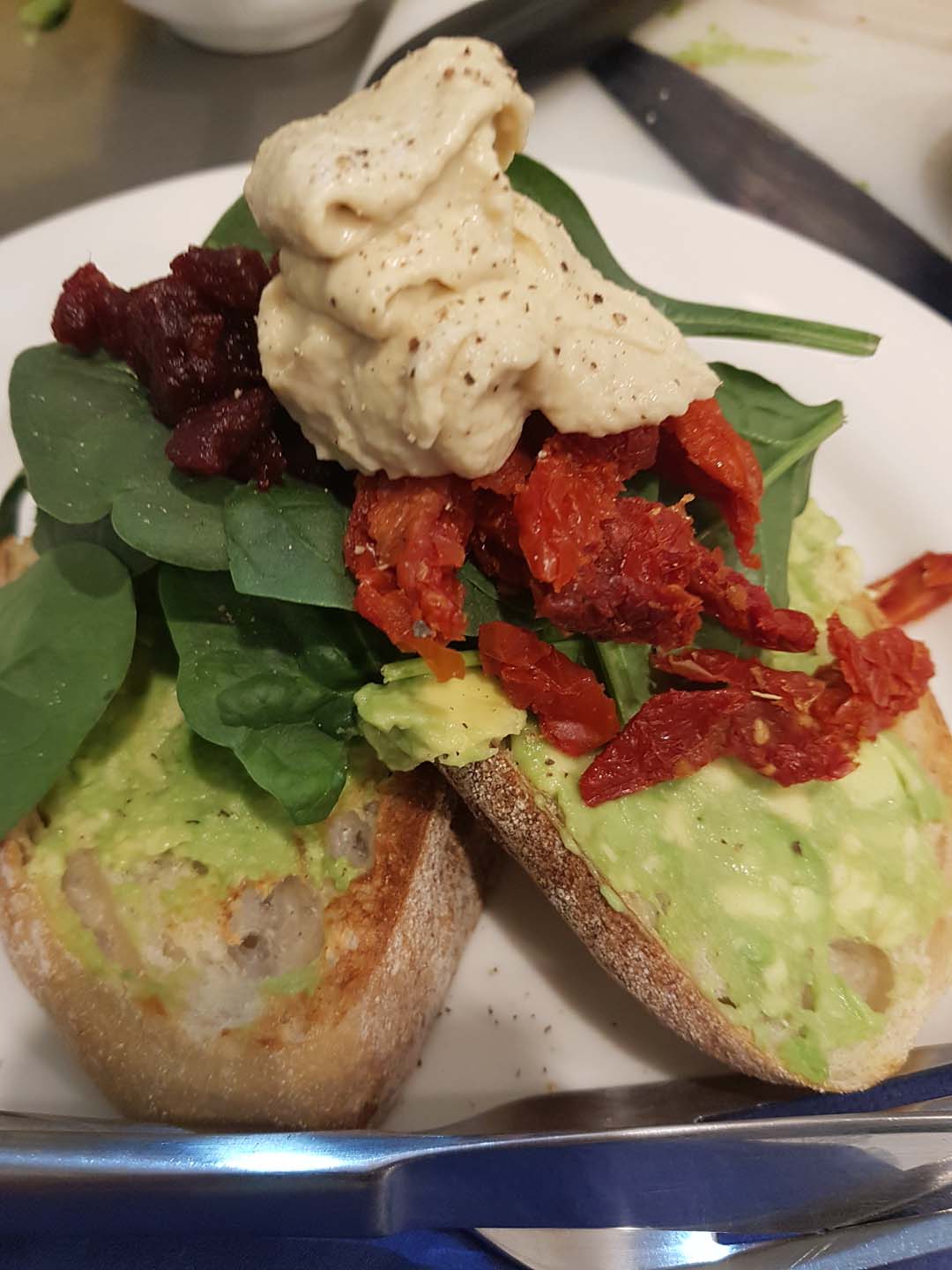 Dancing bean smashed avo