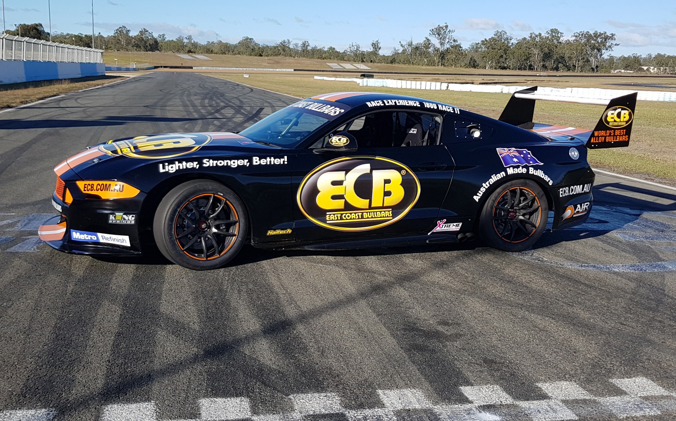 V8 Race experience Mustang