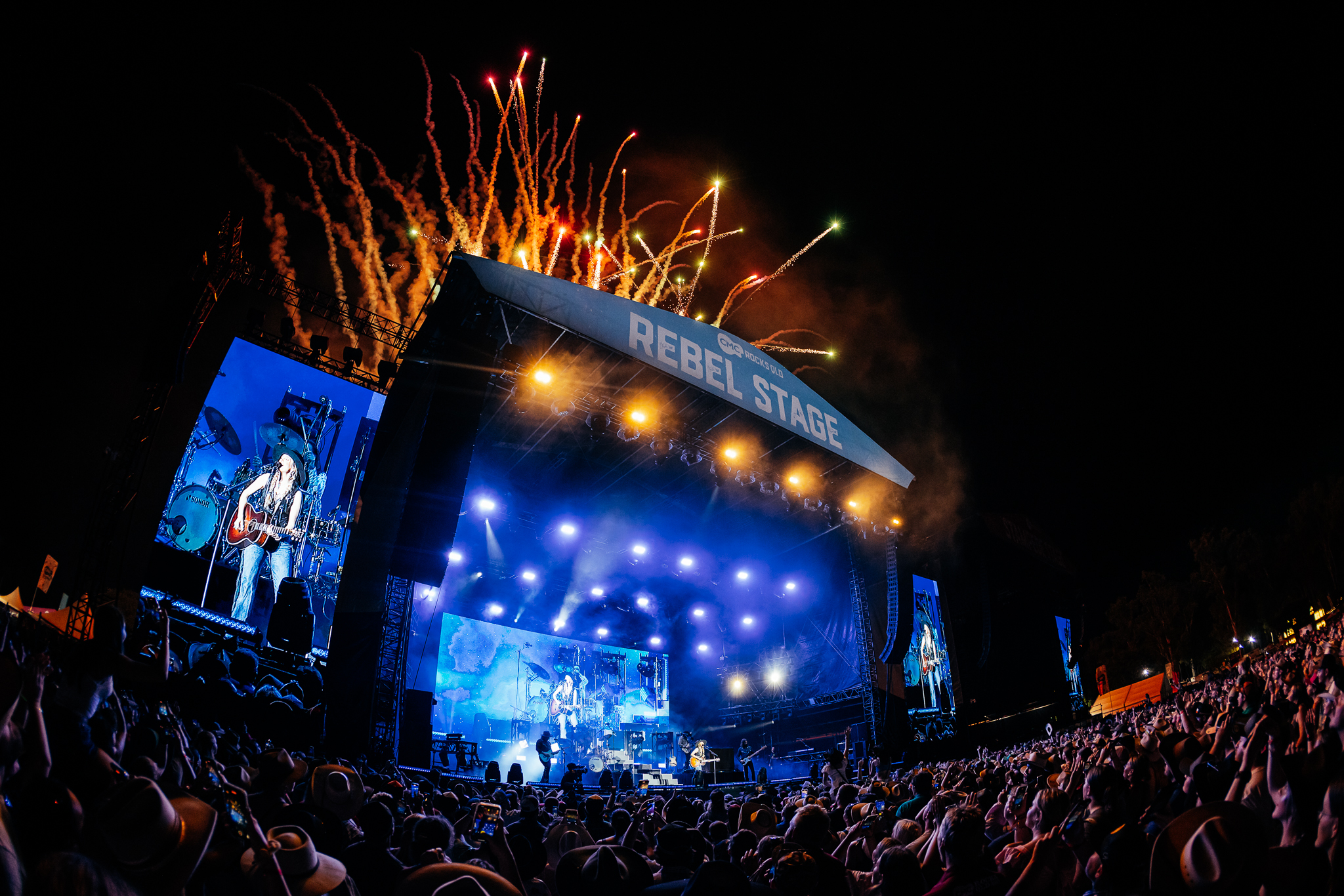 CMC Rocks QLD Mitch Lowe Photo CMC Rocks QLD Mitch Lowe Photo