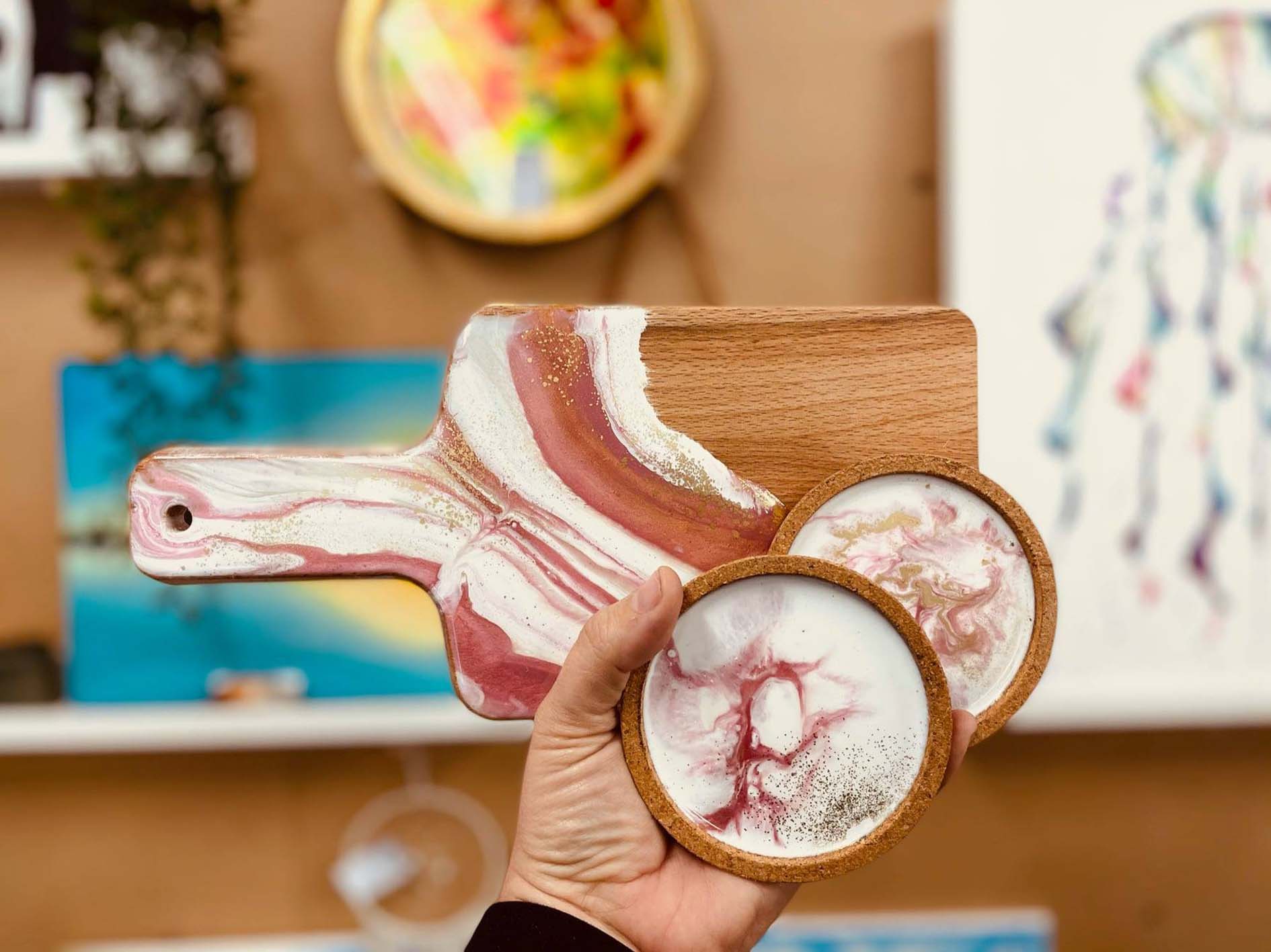 Resin serving board and coaster set Resin serving board and coaster set