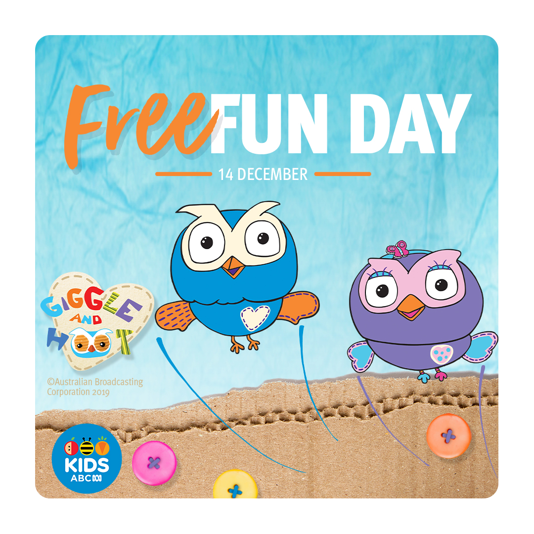4720RIV-Social-Tiles-Giggle 4720RIV-Social-Tiles-Giggle
