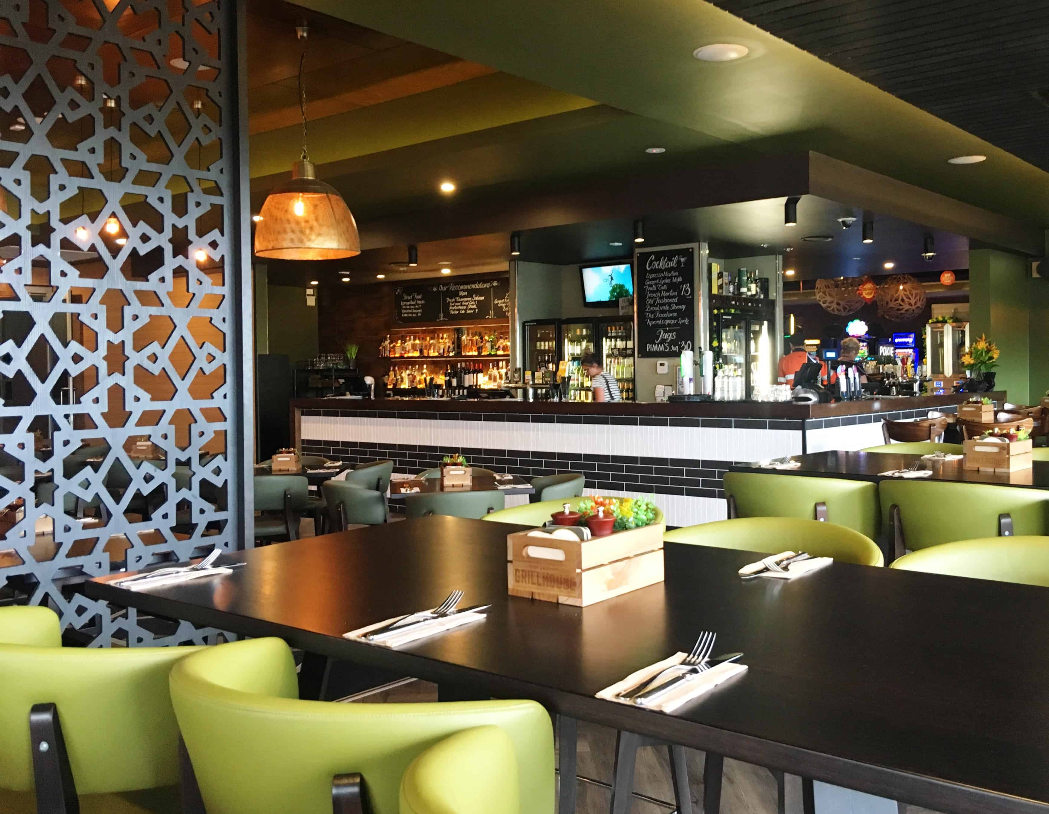 New Ipswich Restaurant - The Grillhouse, Racehorse Hotel New Ipswich Restaurant - The Grillhouse, Racehorse Hotel