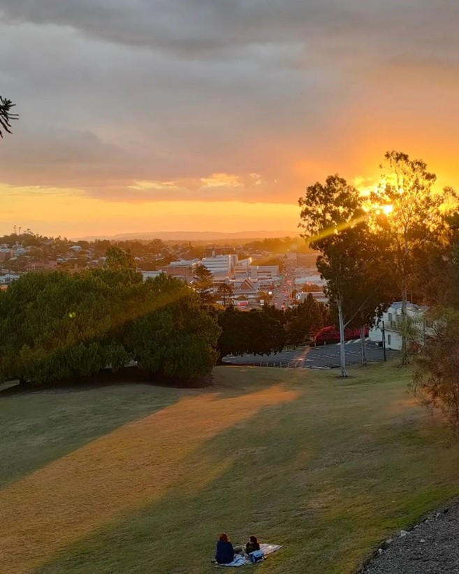 View towards CBD from Lions Lookout - @nicx_candelario View towards CBD from Lions Lookout - @nicx_candelario
