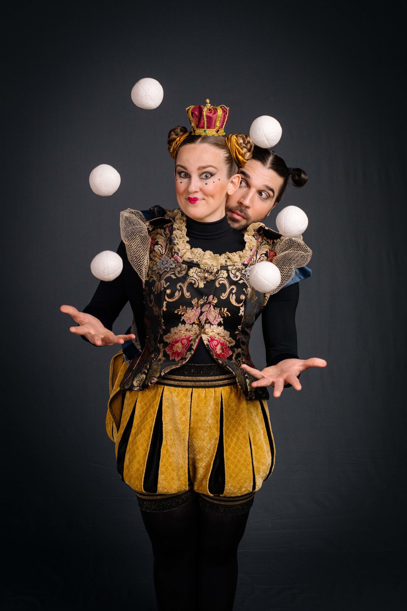 SPARK on tour A Bee Story with Arc Circus Company