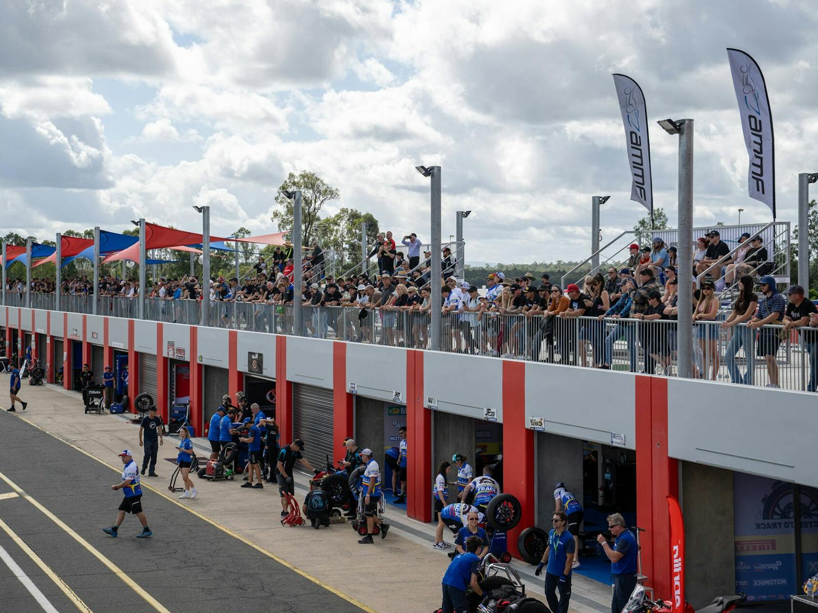 A crowd of spectators watching the race