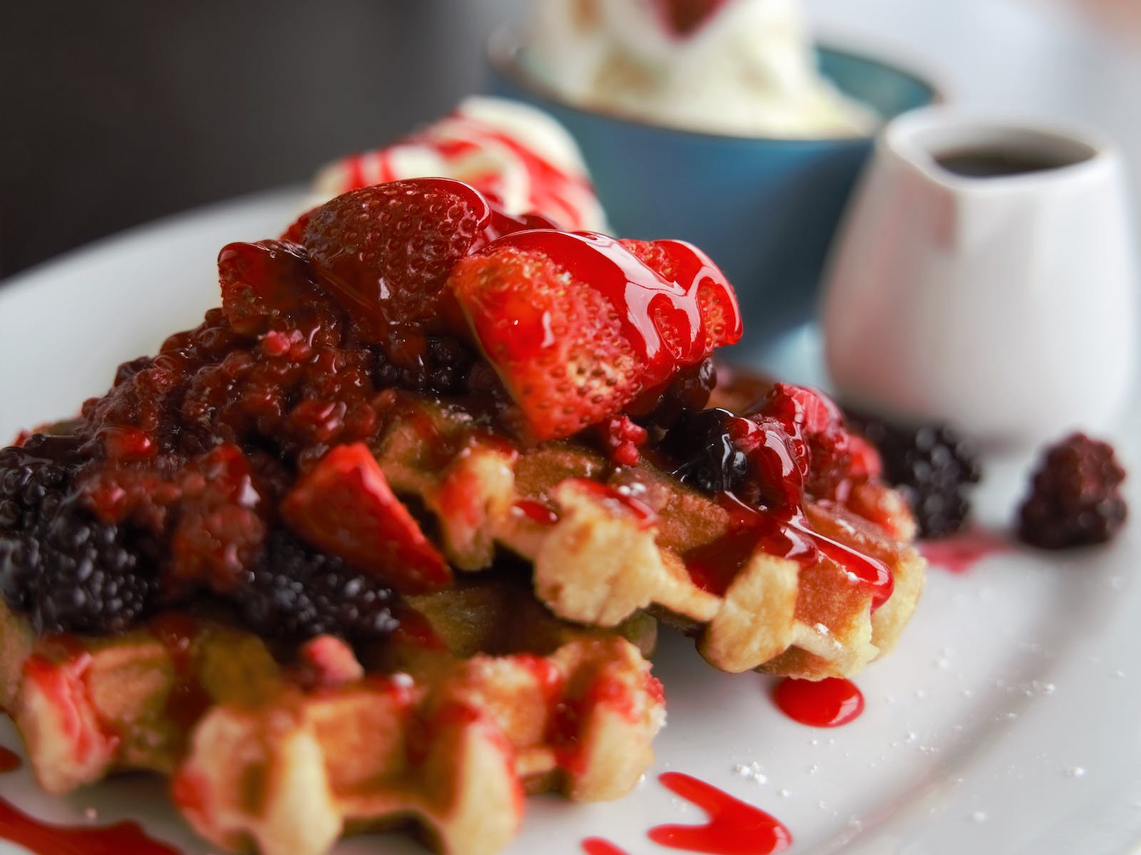 Waffles with mixed berries, The Retro Diner