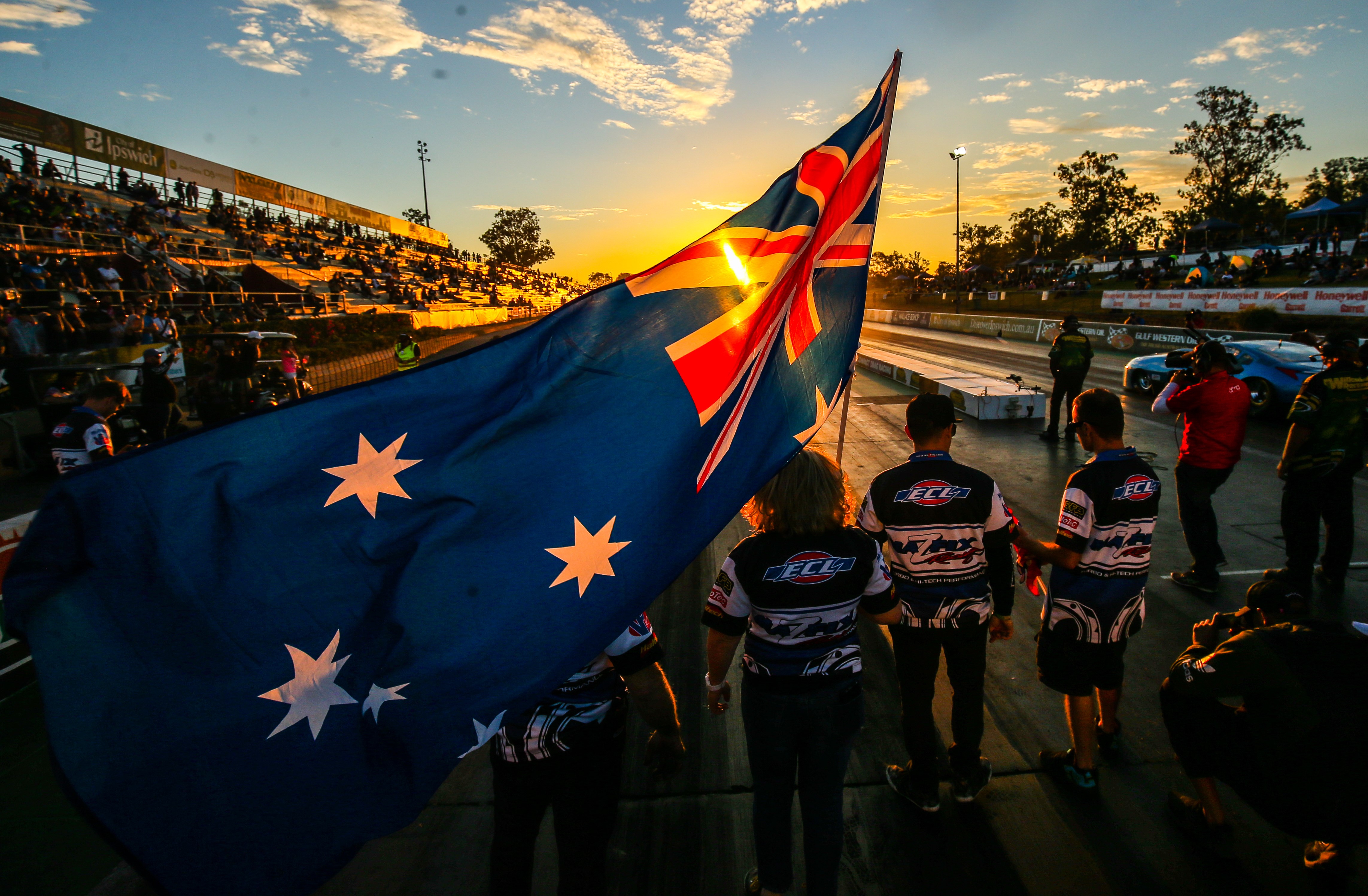 Huge atmosphere within the teams with entrants from around the world competing Huge atmosphere within the teams with entrants from around the world competing